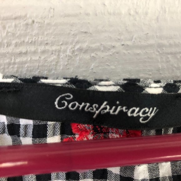 Conspiracy Embroidered Off Shoulder Unique Checkered Top Large - Picture 5 of 6
